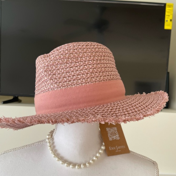 Eric Javits Accessories - NEW Eric Javits Look Again Packable Blush Fedora